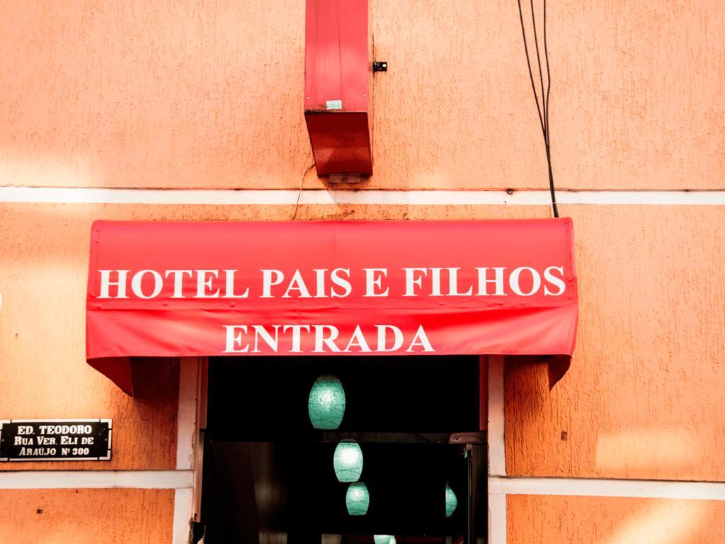 Hotel Pais E Filhos Сан-Жуан-дел-Рей Екстер'єр фото